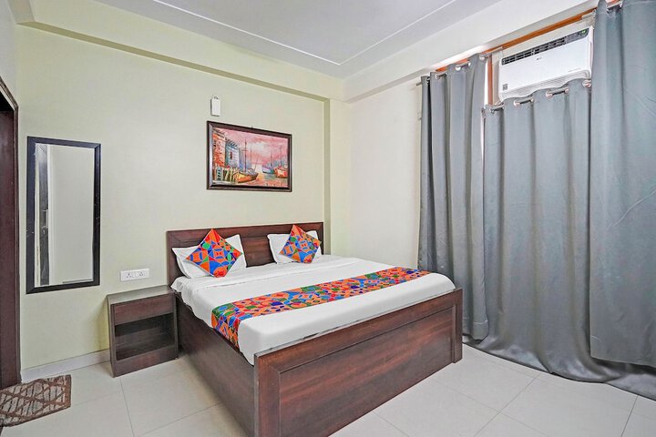 Room 8 of 26