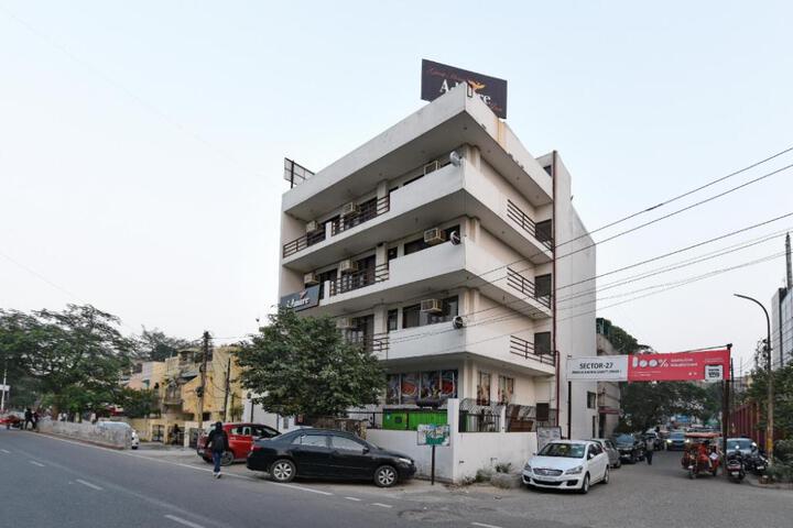 Hotel Admire Inn Sec - 18 by ASPL