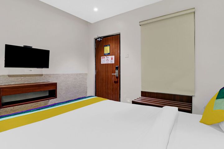 Room 26 of 32