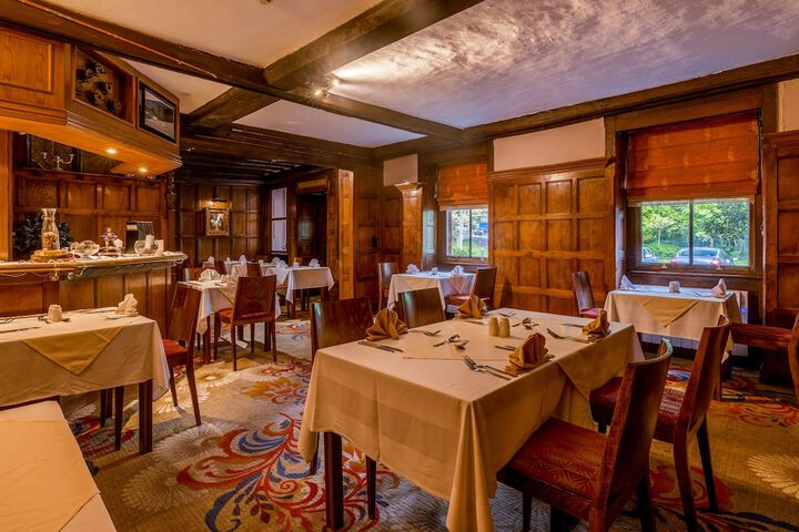 Dining 90 of 113