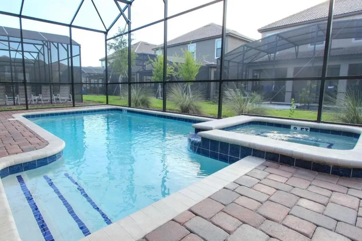 Pool 11 of 25