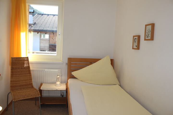Room 3 of 42