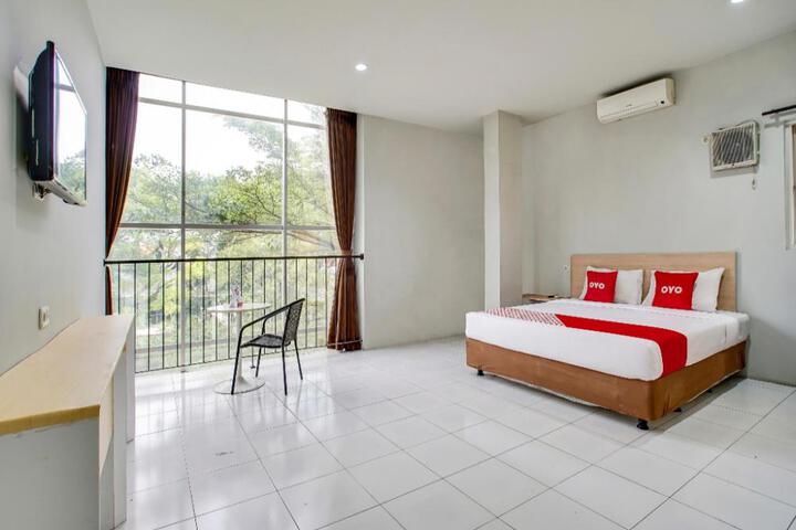 OYO Flagship 91130 Hotel 99 Lodaya