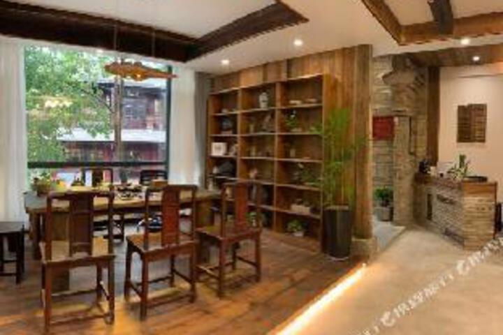 wuyaun laojie house