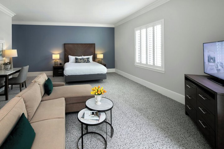 Room 16 of 85