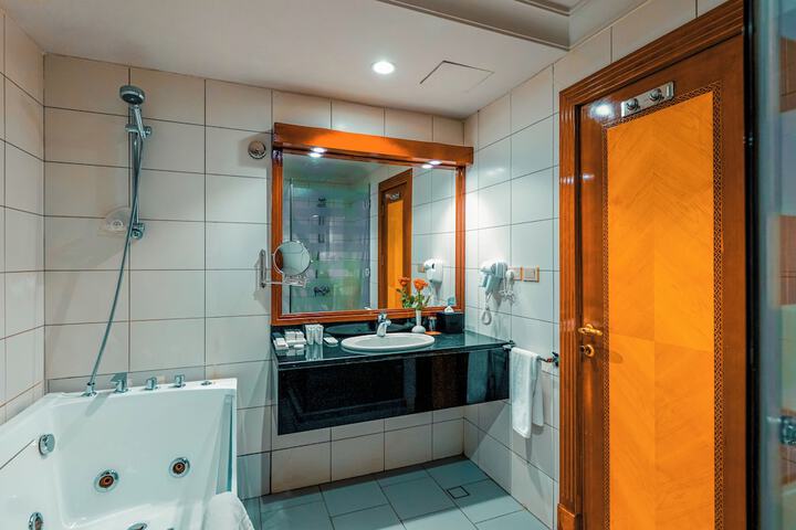 Clean Restrooms