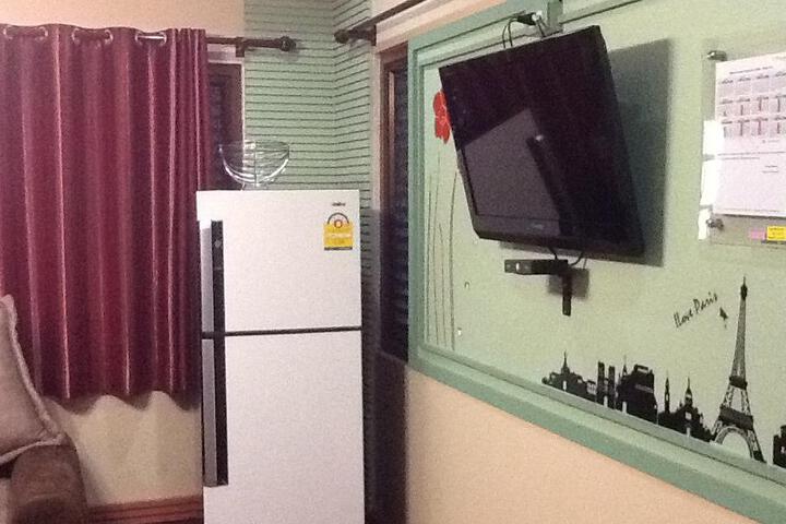 Room 3 of 6
