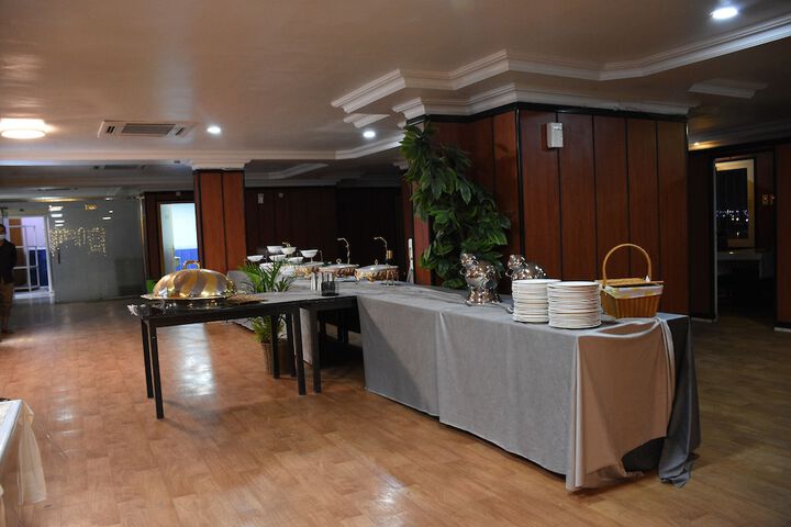 Dining 45 of 60