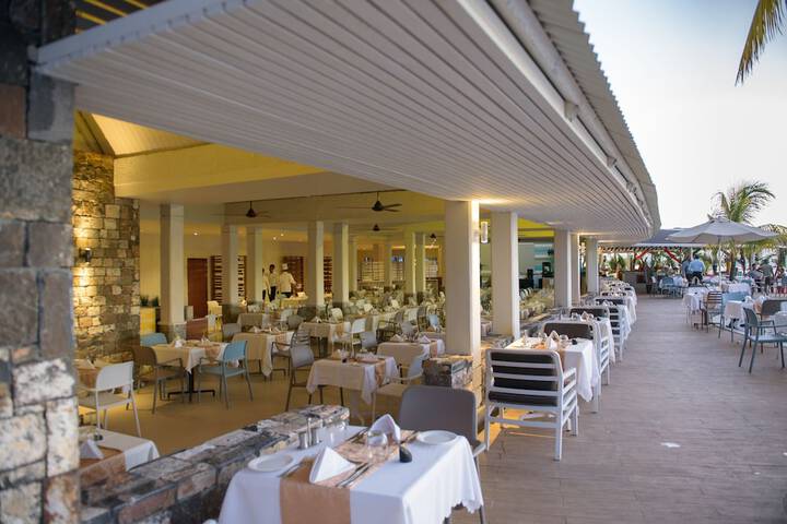 Dining 53 of 99