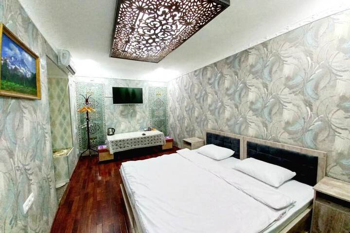 Room 2 of 41