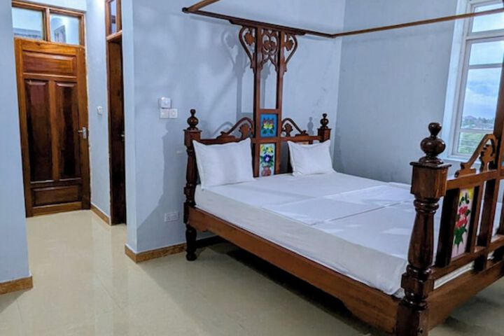 Room 7 of 31