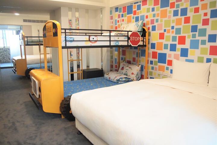 Room 40 of 68