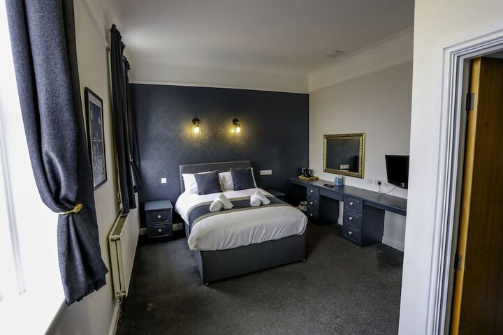 Room 13 of 52
