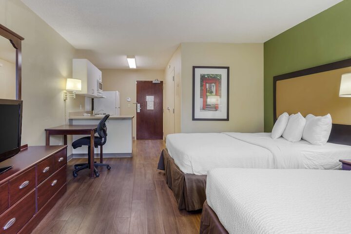 Studio 2 Double Beds (5 of 5)