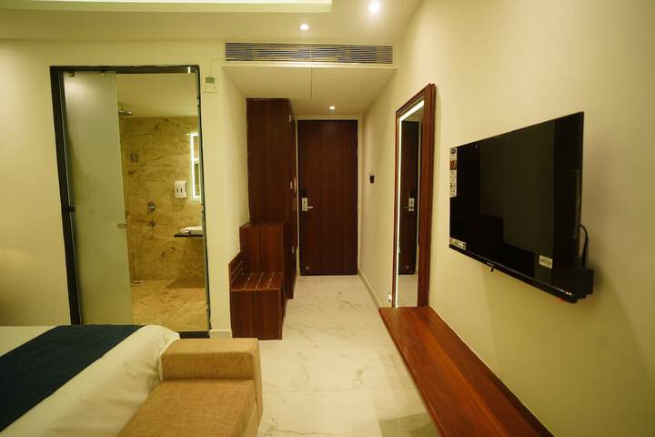 Room 25 of 111