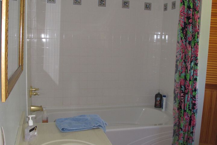 Room 2 of 5