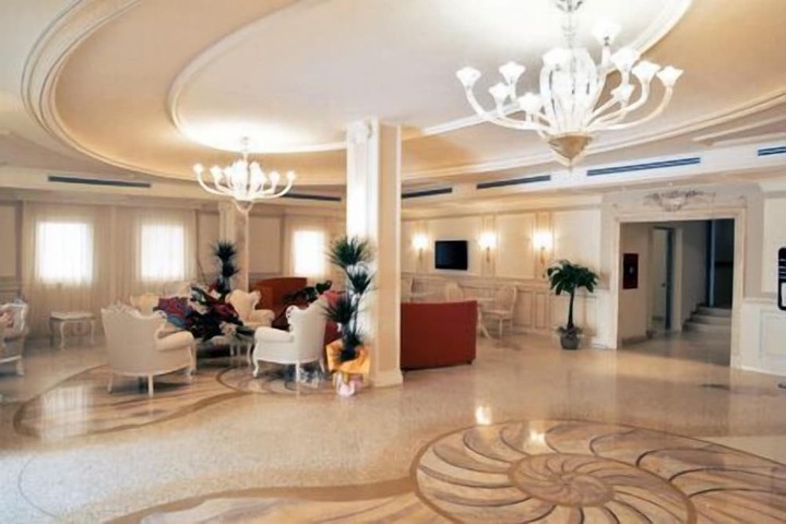 Hotel Interior 4 of 42