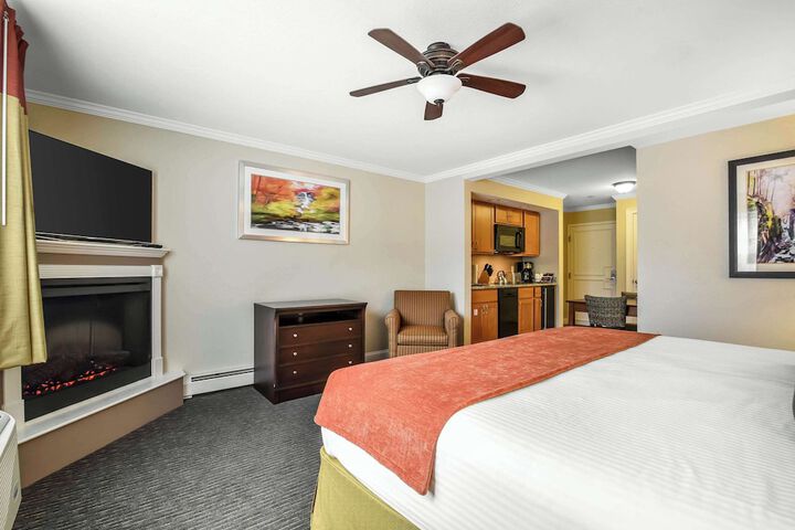 Room 11 of 25