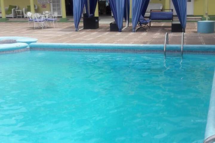 Pool 23 of 37