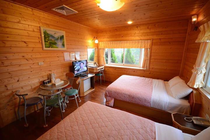 Room 14 of 32
