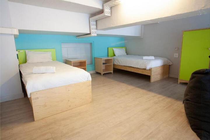 Room 20 of 138