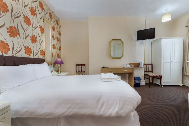 Room 10 of 39