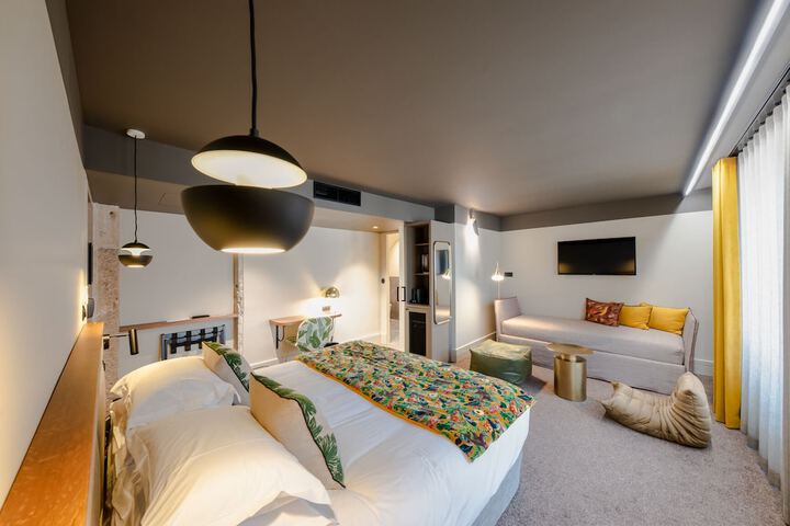Room 13 of 46