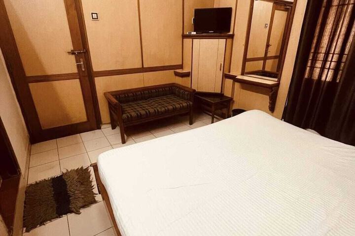 Room 22 of 36