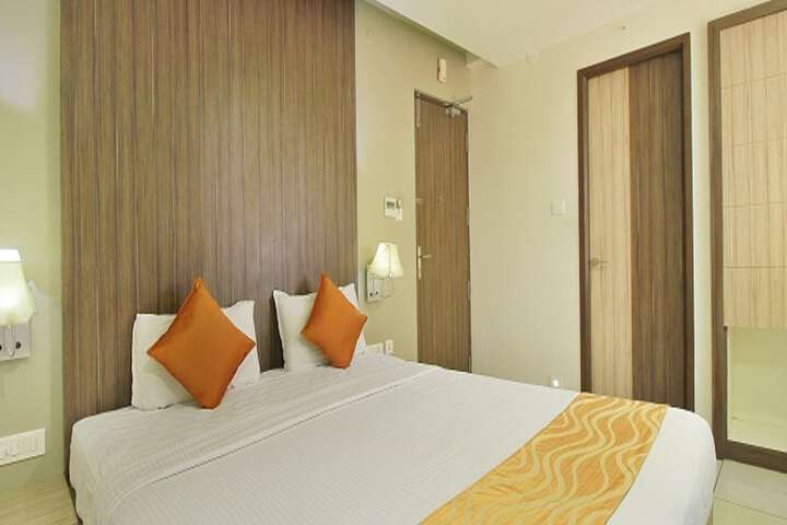 Room 3 of 6