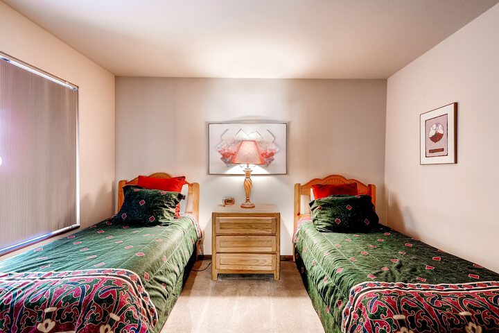 Room 5 of 70