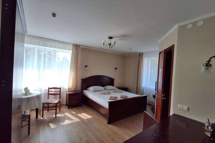 Room 22 of 33