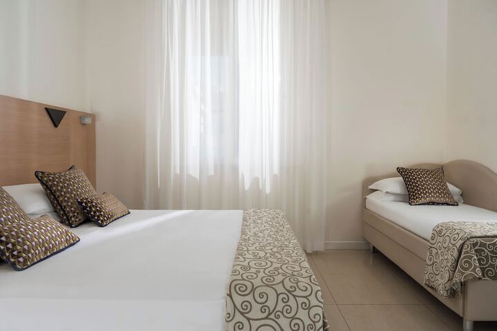 Room 44 of 89