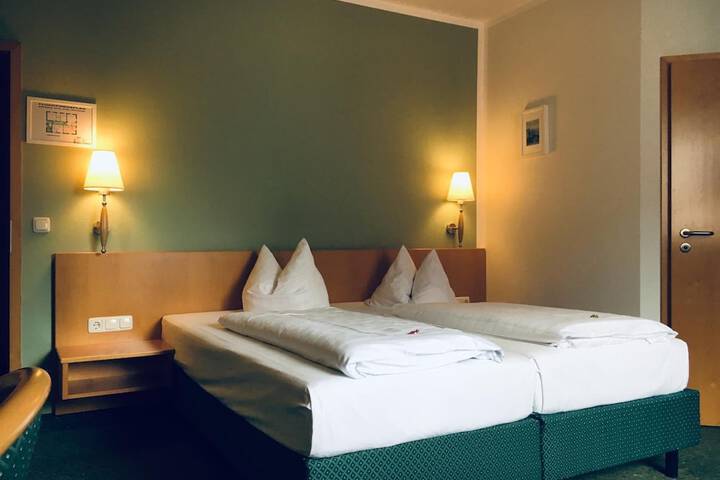 Room 16 of 47