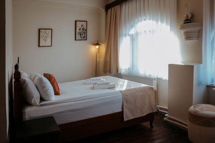 Room 43 of 140