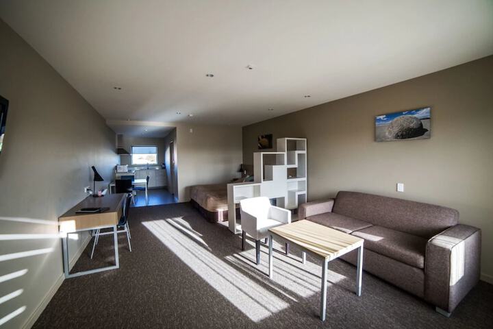 Room 4 of 31