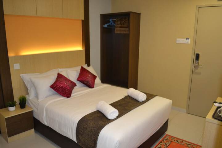 Room 6 of 44