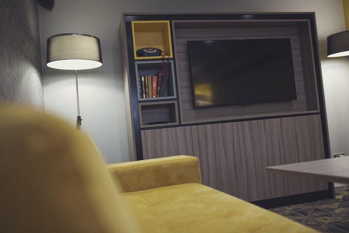 Lounge 191 of 292
