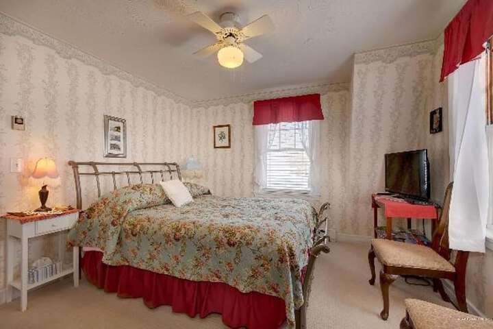 Room 9 of 43