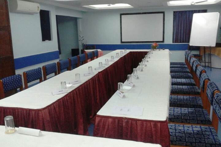 Business Center 30 of 40