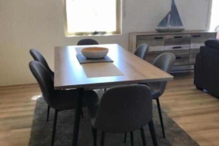 Room 203 of 348