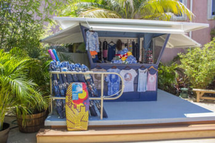 Gift Shop 28 of 82