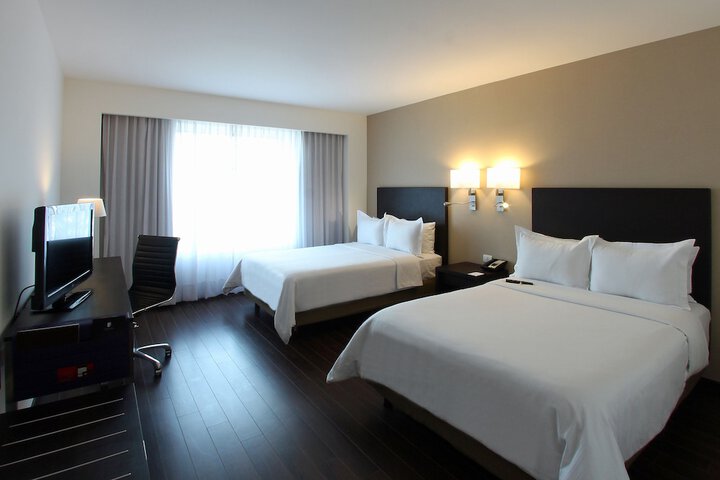 Room 4 of 23