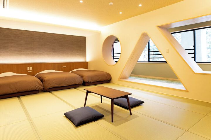 Room 13 of 43