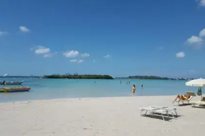 Beach 4 of 9