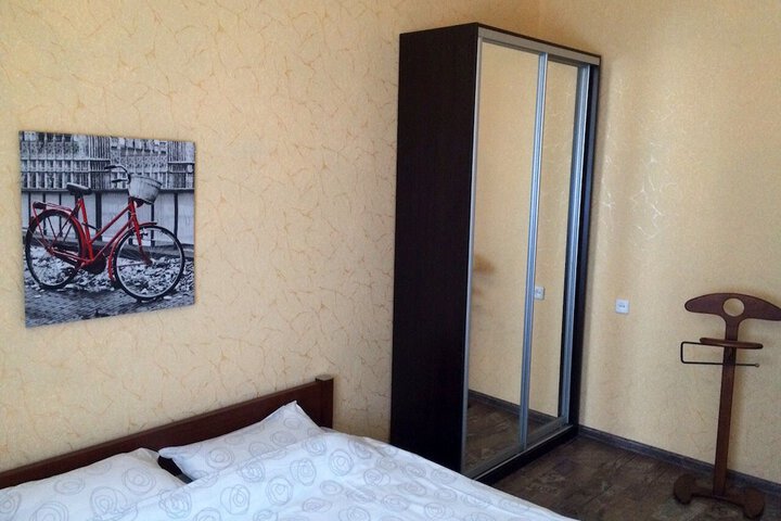 Room 6 of 62
