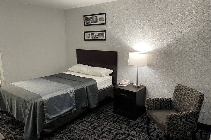 1 Double Bed (5 of 9)