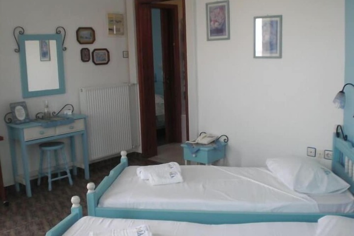 Room 34 of 96