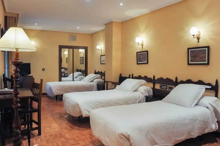 Hotel R Castellano III