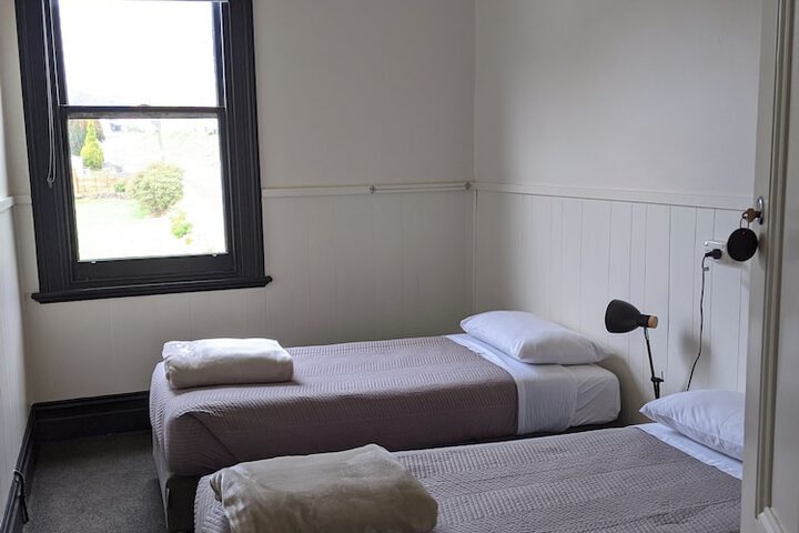 Room 5 of 14