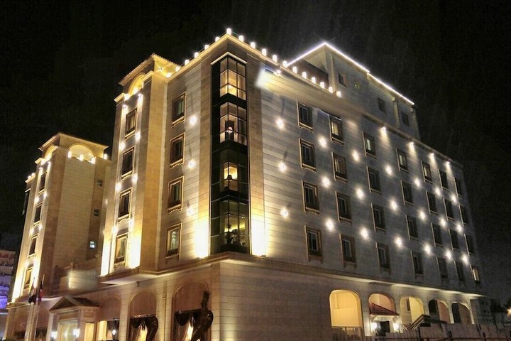 Hotel 33 of 34
